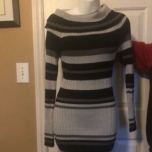 Final PRICE 💥 NWOT 🆕 Juniors bodycon sweater dress.